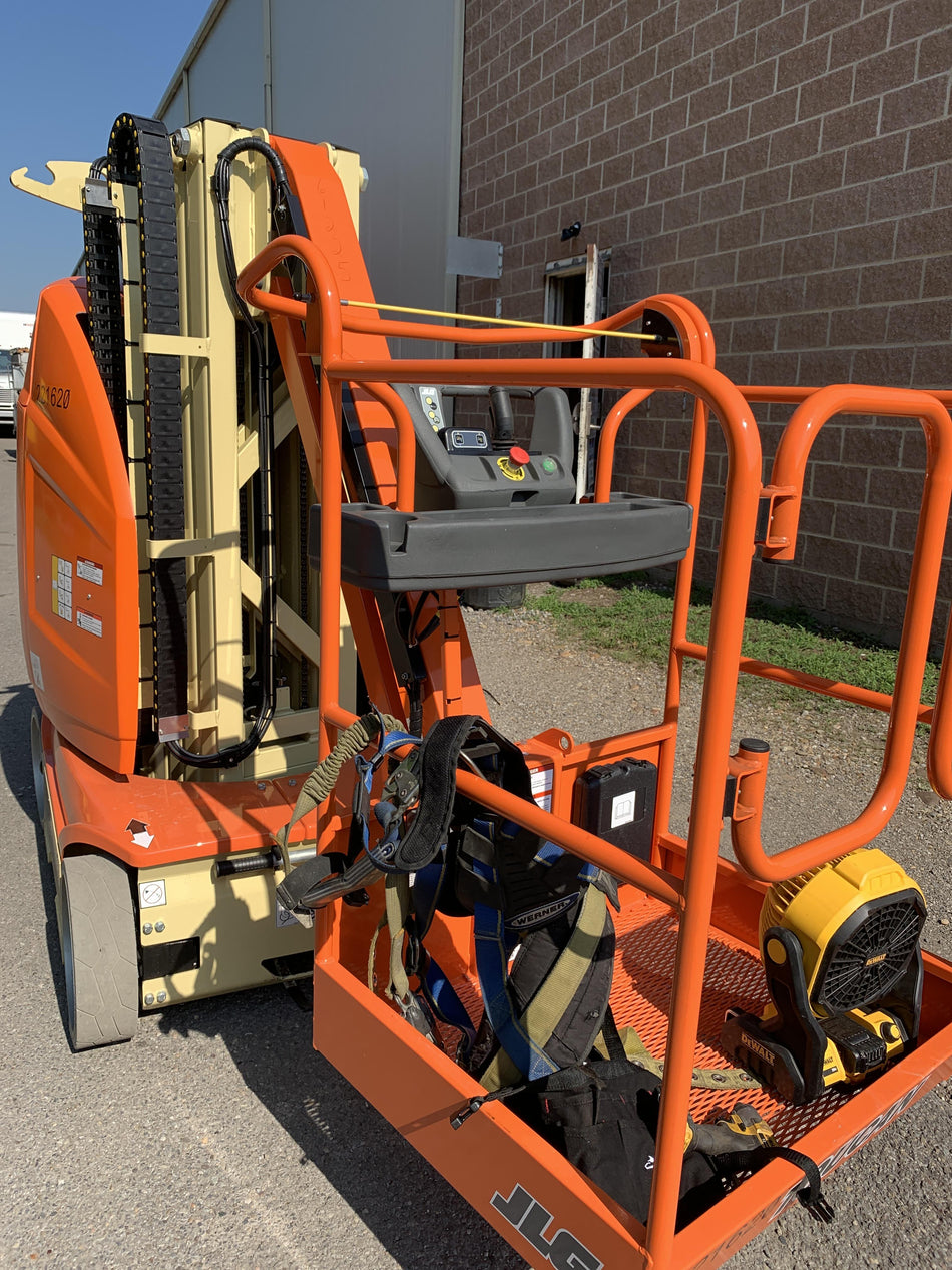 2022 JLG 26E