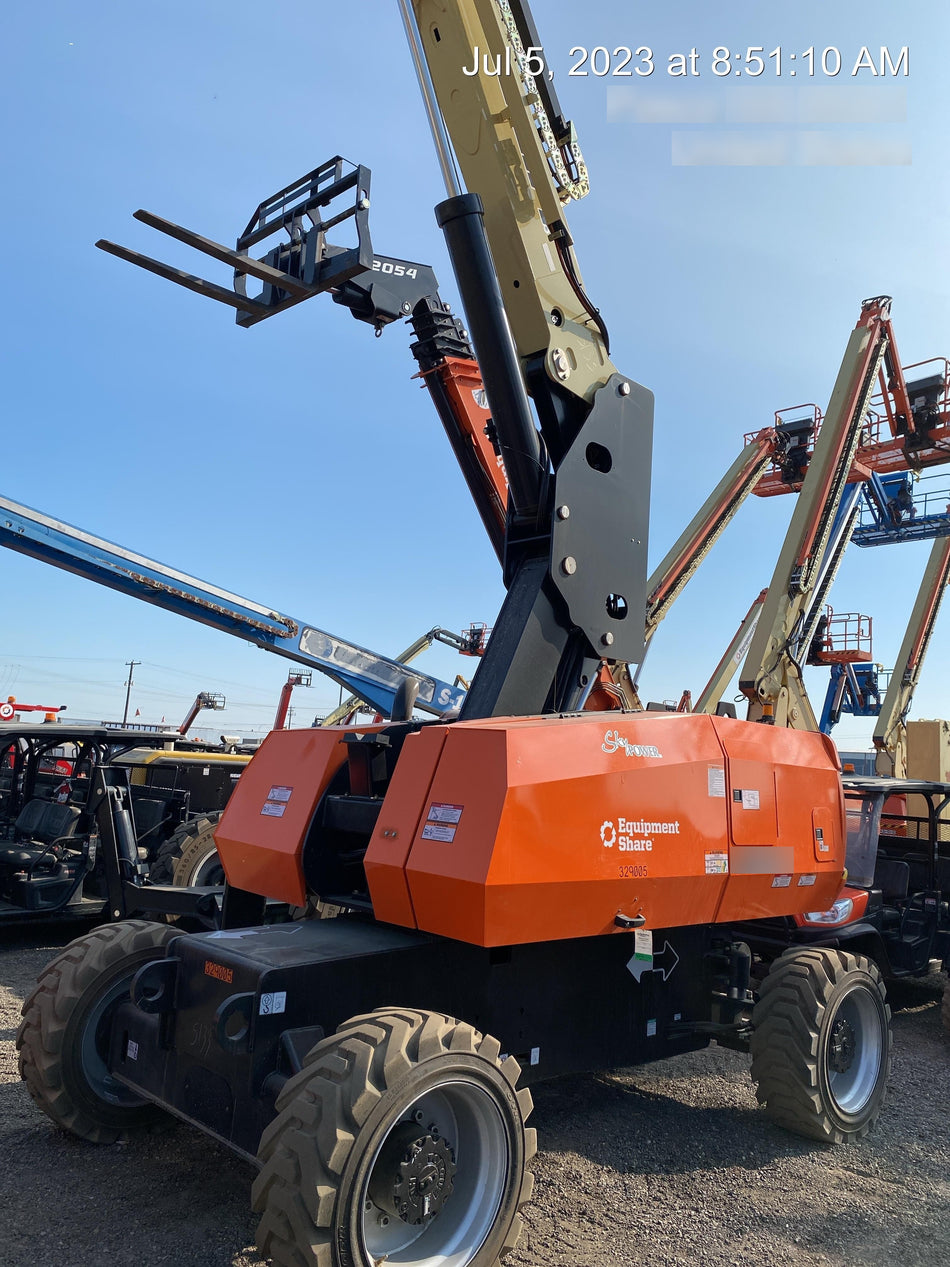 2023 JLG 860SJ