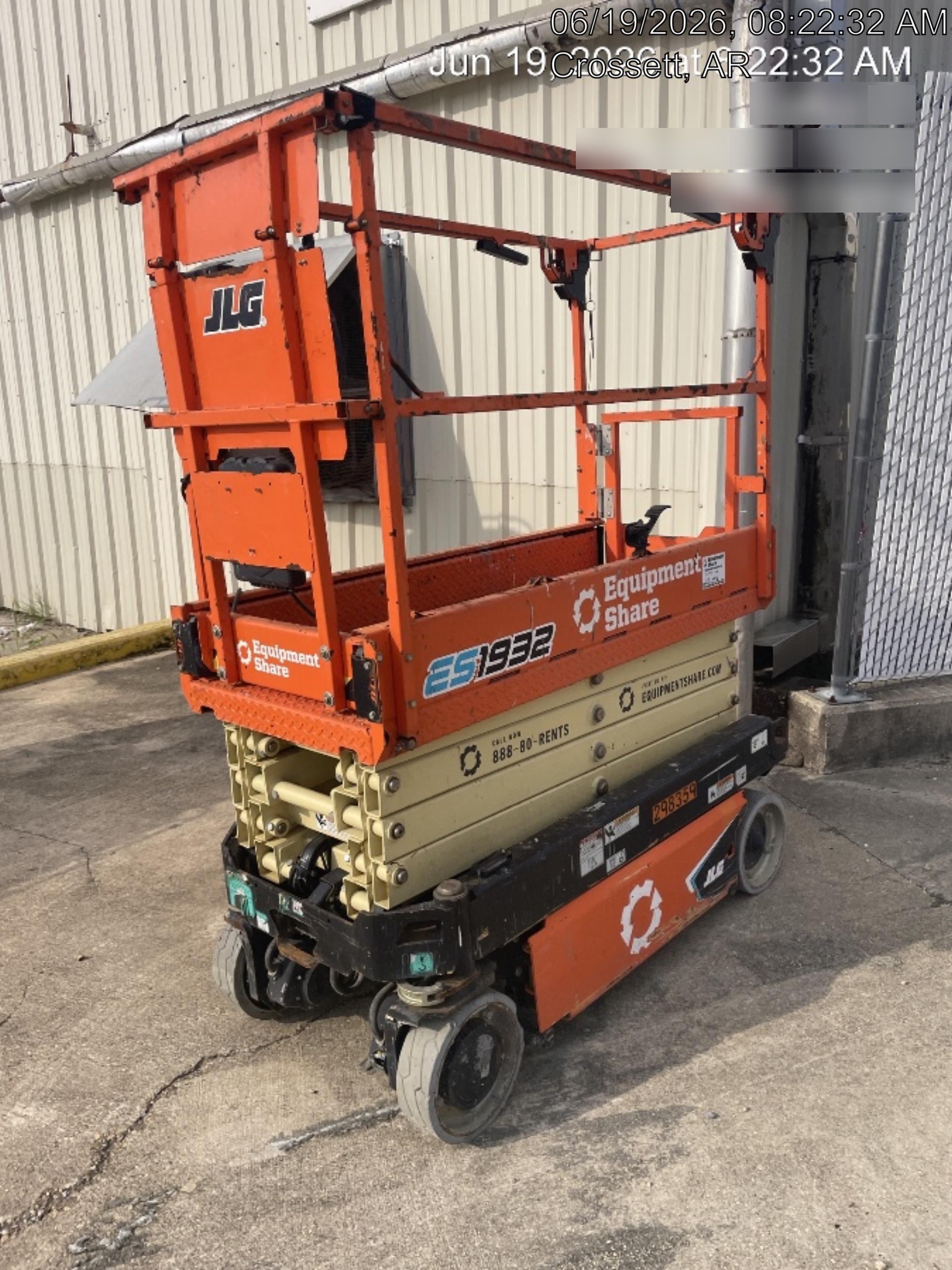 2023 JLG ES1932