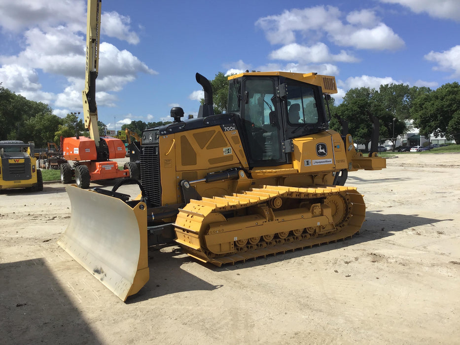 2020 JOHN DEERE 700K