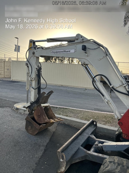 2022 TAKEUCHI TB235-2R