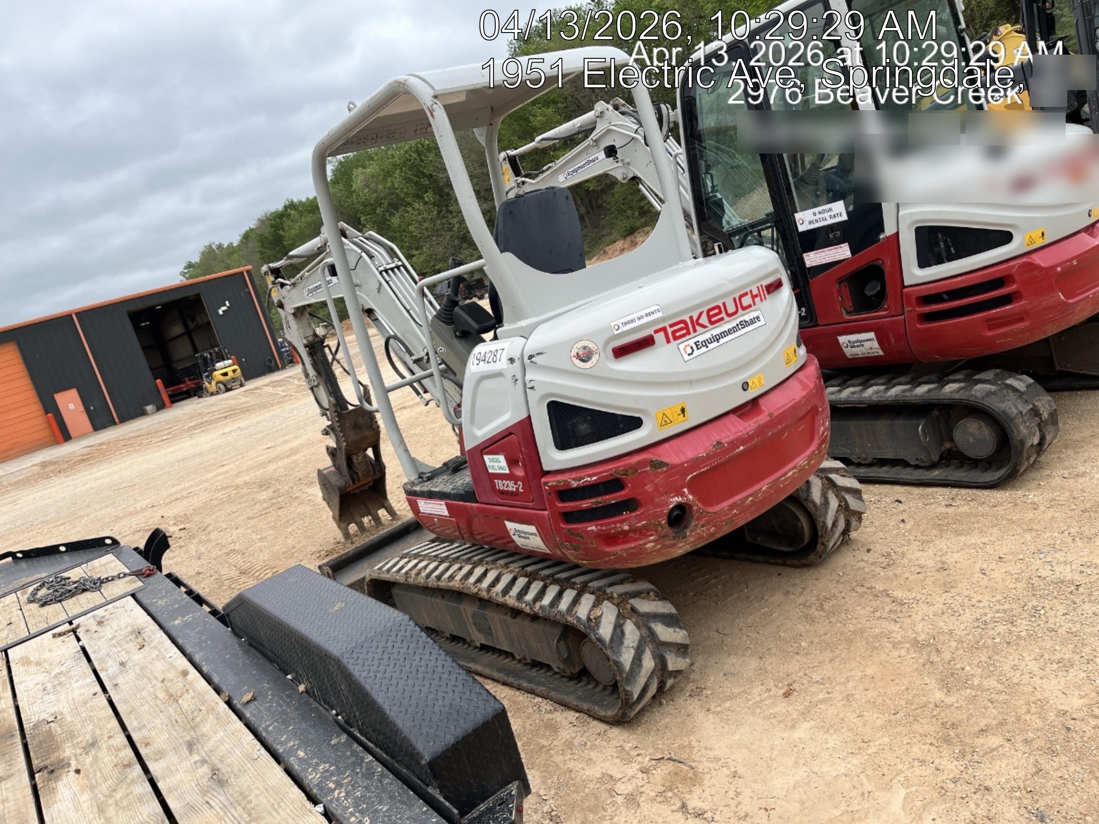2021 TAKEUCHI TB235-2R