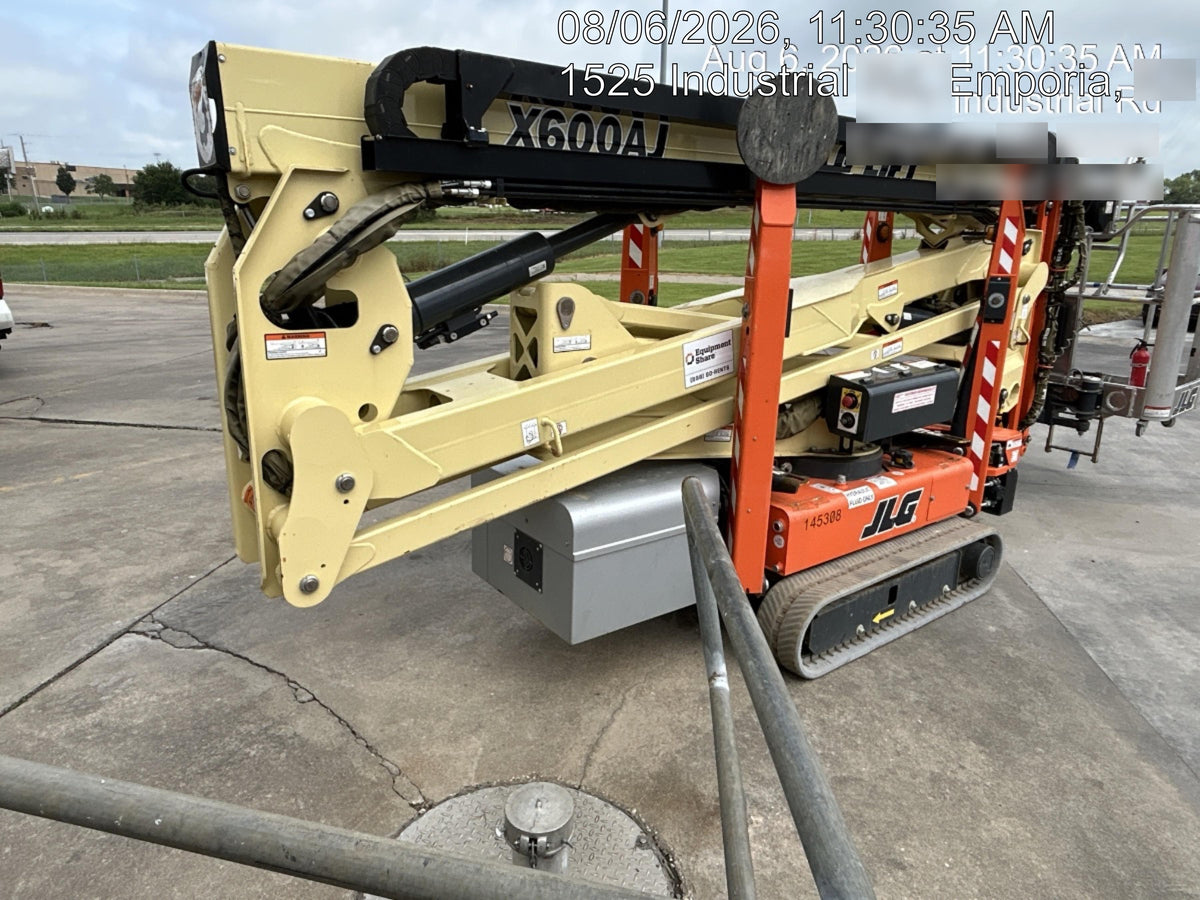 2021 JLG X600AJ