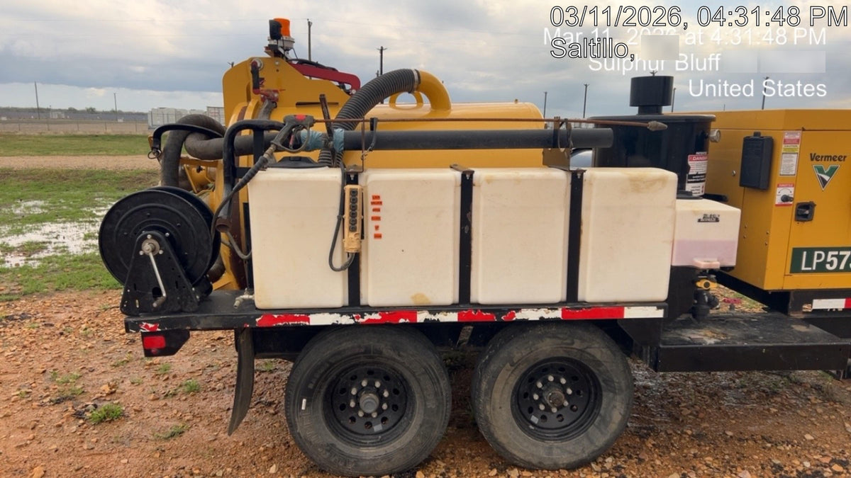 2021 Vac-Tron LP573XDT T4 Koehler Diesel Engine, 500 Gallon Debris Tank, x2 100 Gallon Water Tanks