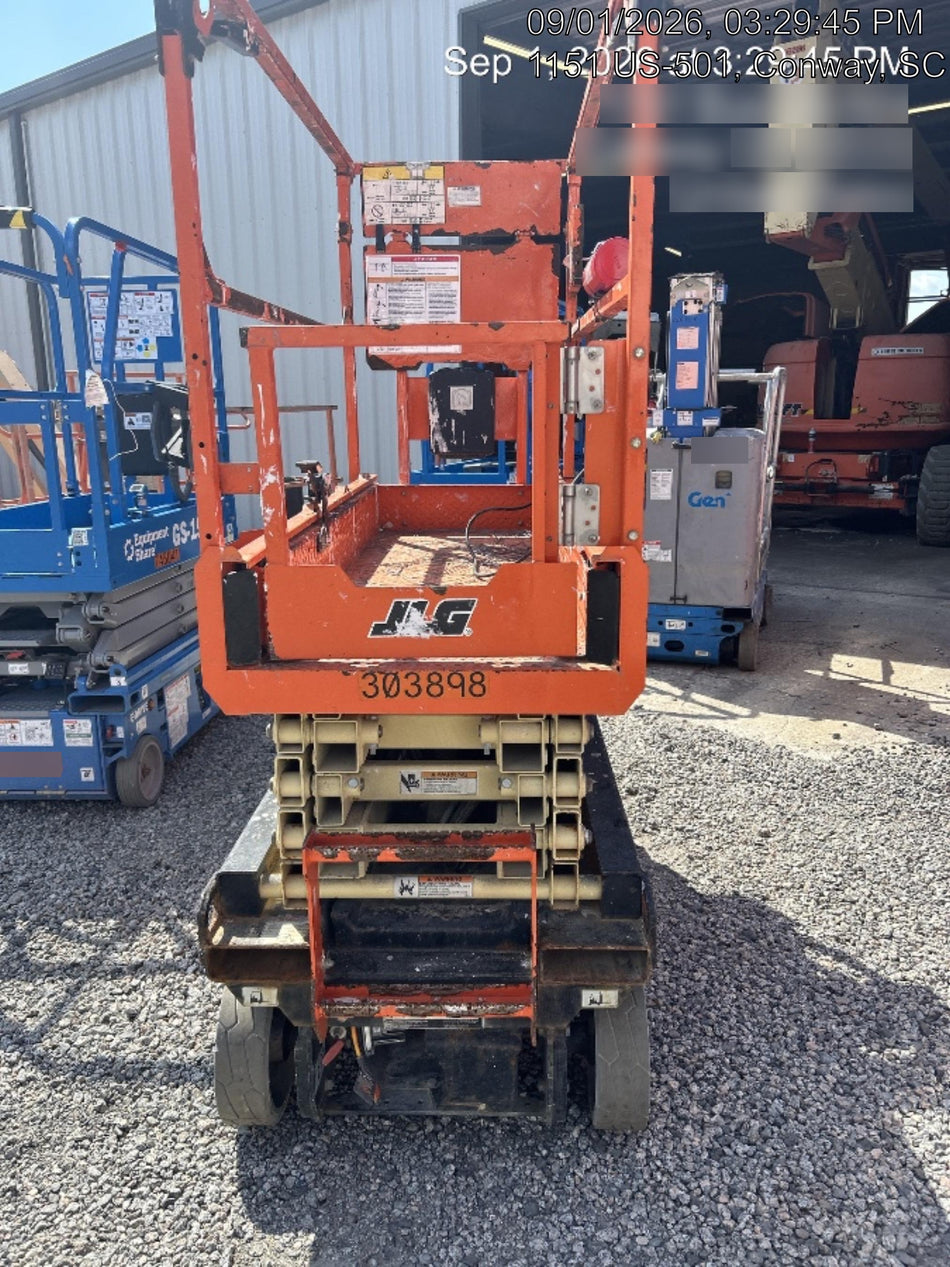2023 JLG ES1932
