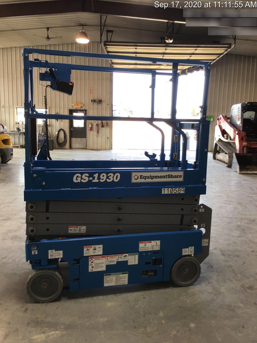 2020 Genie GS-1930 Solid Non Marking Tires, Beacon, Folding rails with half height swing gate