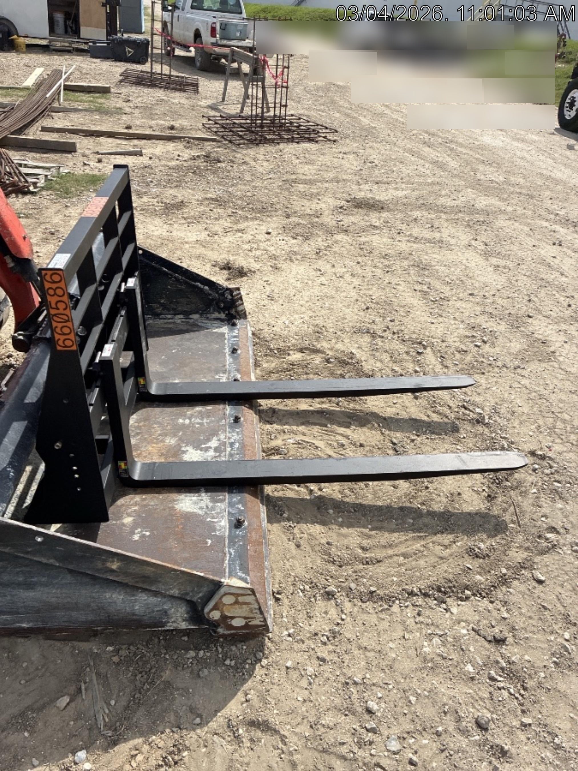 2026 ARROW MATERIAL HANDLING 60" Pallet Forks - Arrow