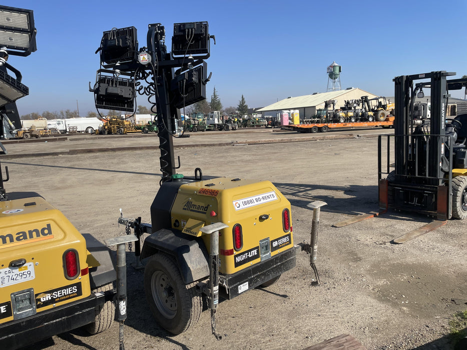 2022 Allmand NLV3GR (4) LED Light Fixture 350W, 23' Vertical Mast, 3kW Prime, Towable, ES Decals, T3