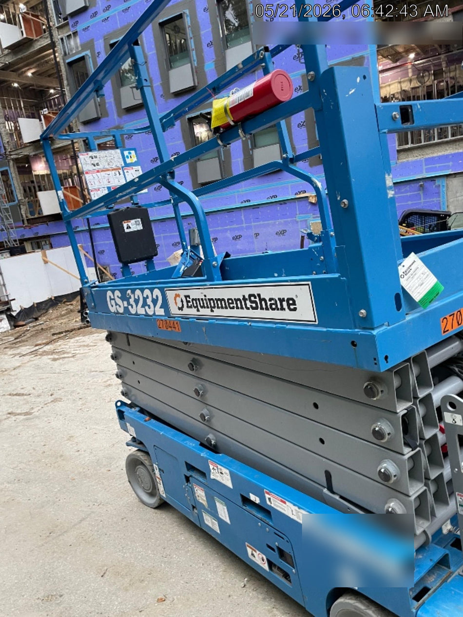 2022 GENIE GS-3232