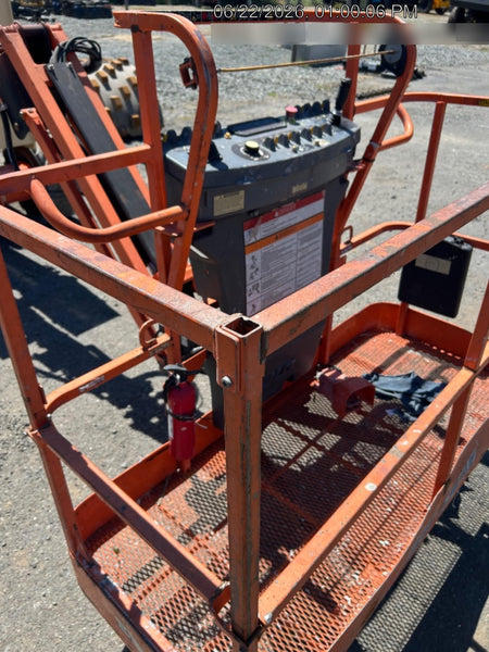 2019 JLG 450AJ