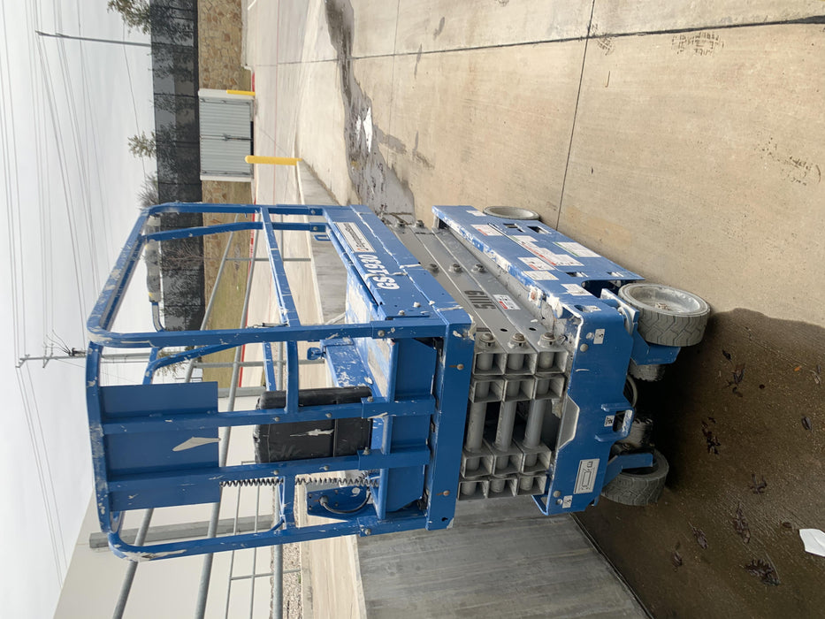 2019 Genie GS-1930 Fixed Rails with Chain Entry