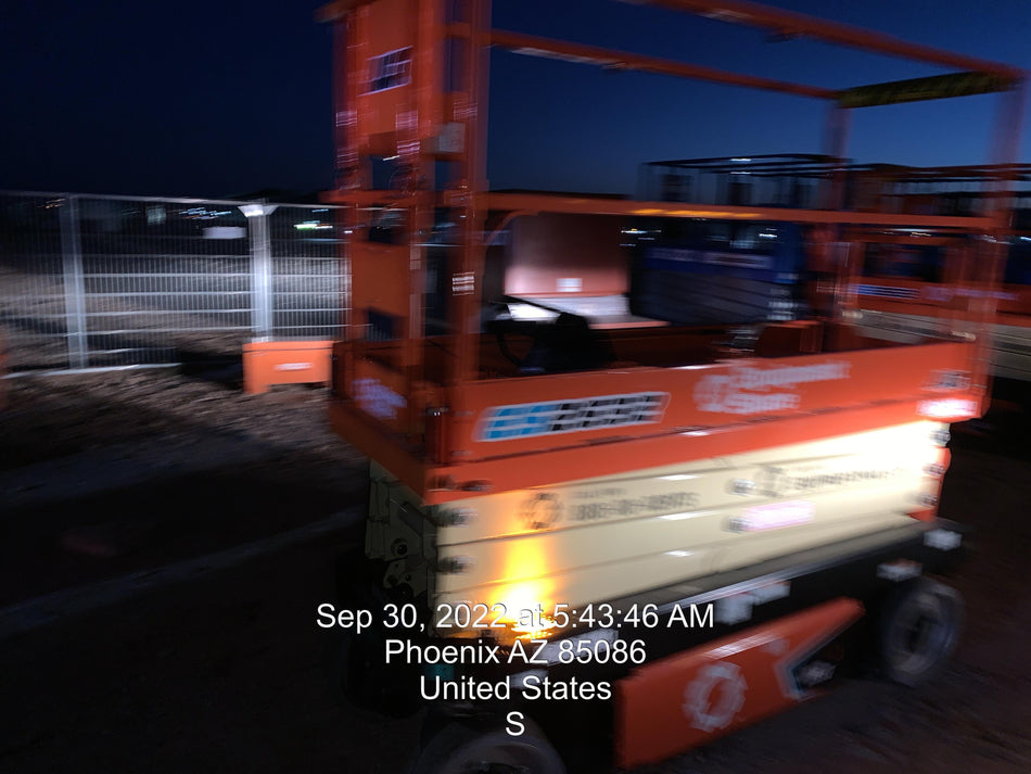 2022 JLG ES2632