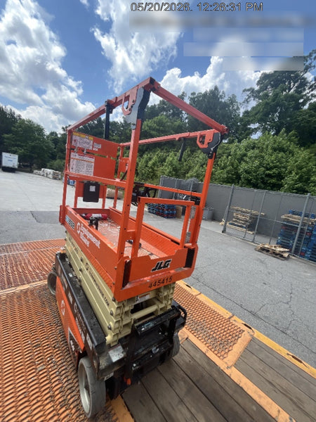 2023 JLG ES1932