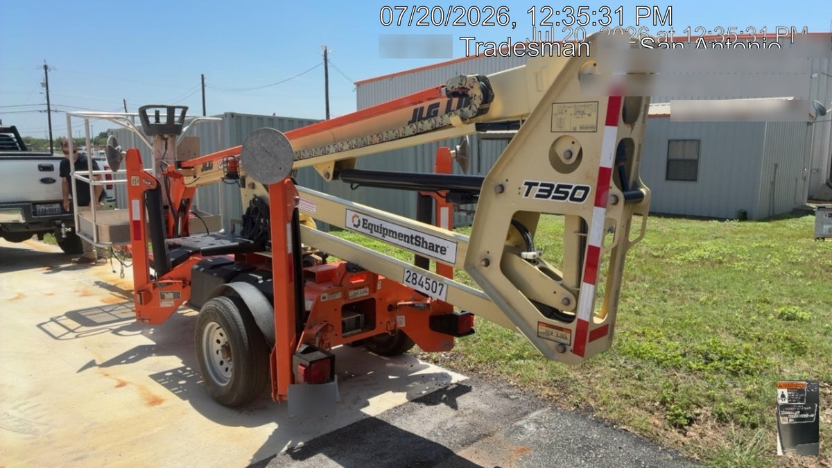 2022 JLG T350