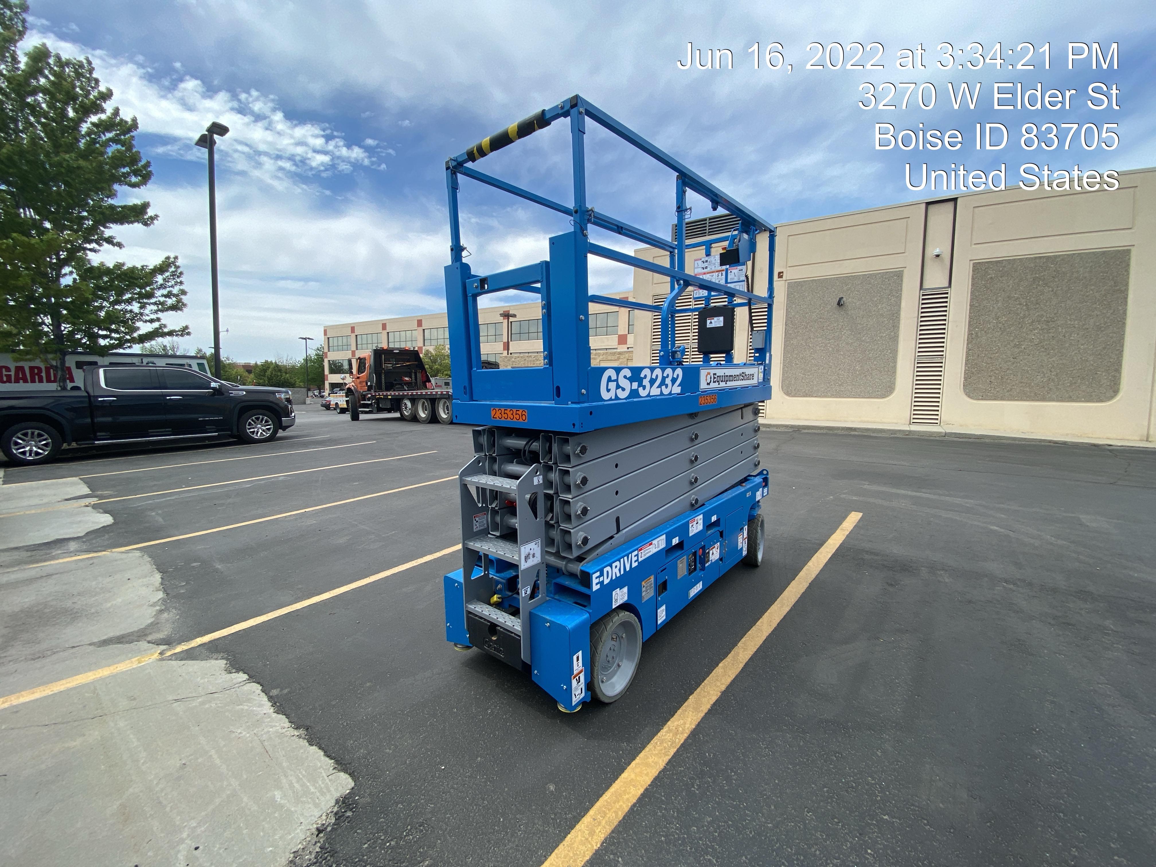 2022 GENIE GS-3232