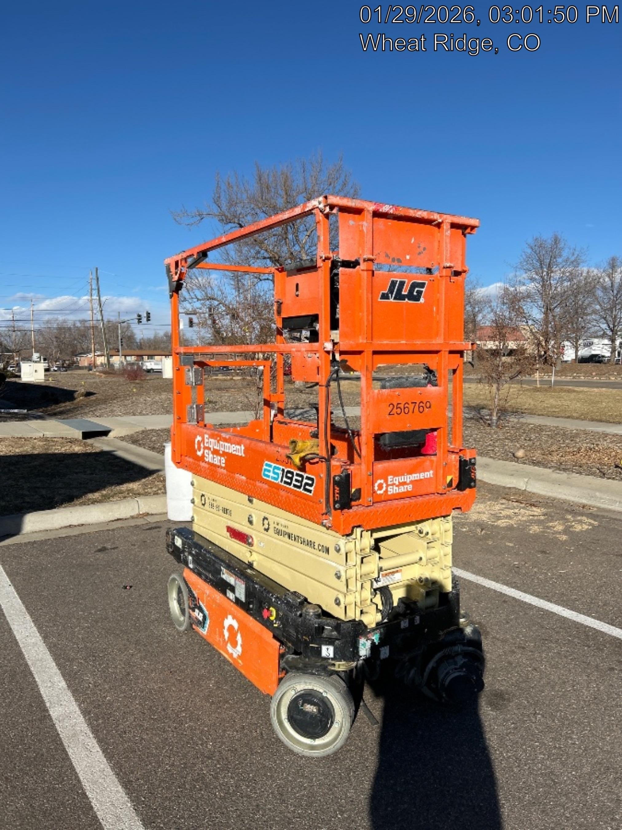 2022 JLG ES1932