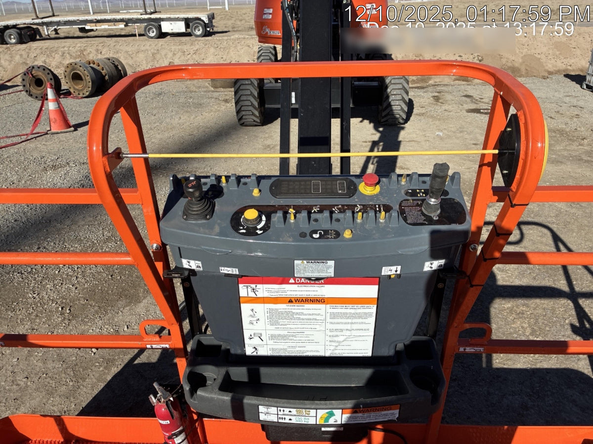 2025 JLG 660SJ