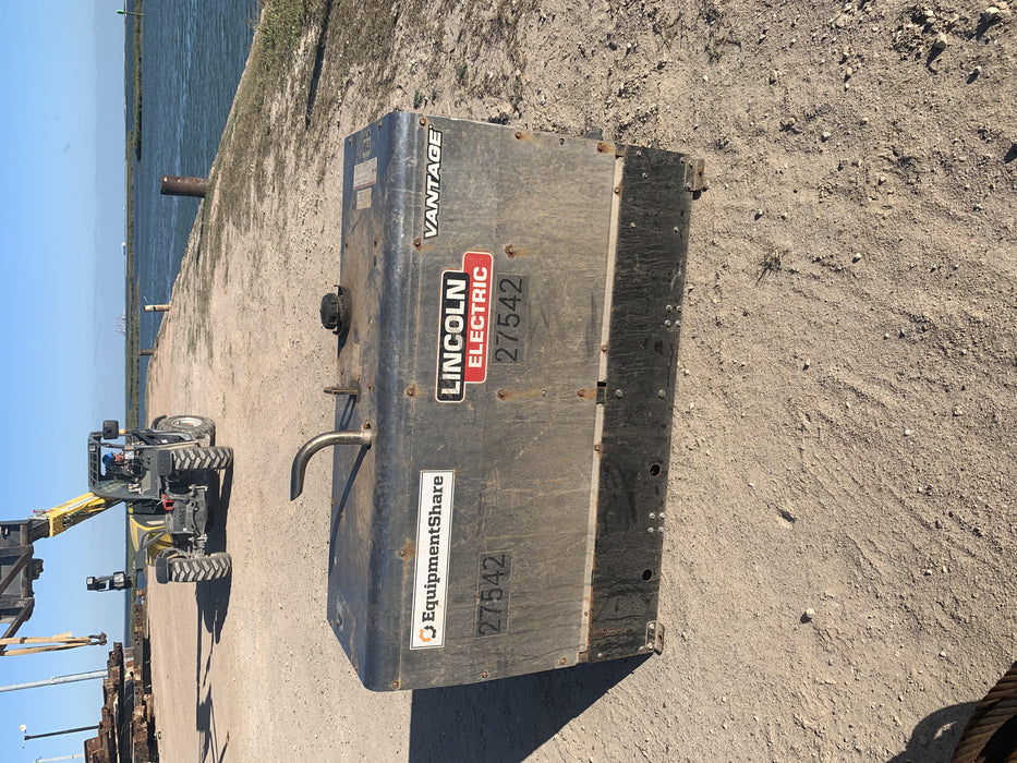 2019 Lincoln Electric Vantage 322 Lincoln Vantage 322 Welder w/Trailer, Light Kit, Cable Rack