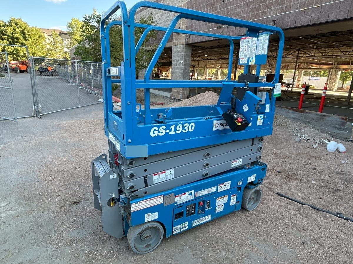 2019 GENIE GS-1930