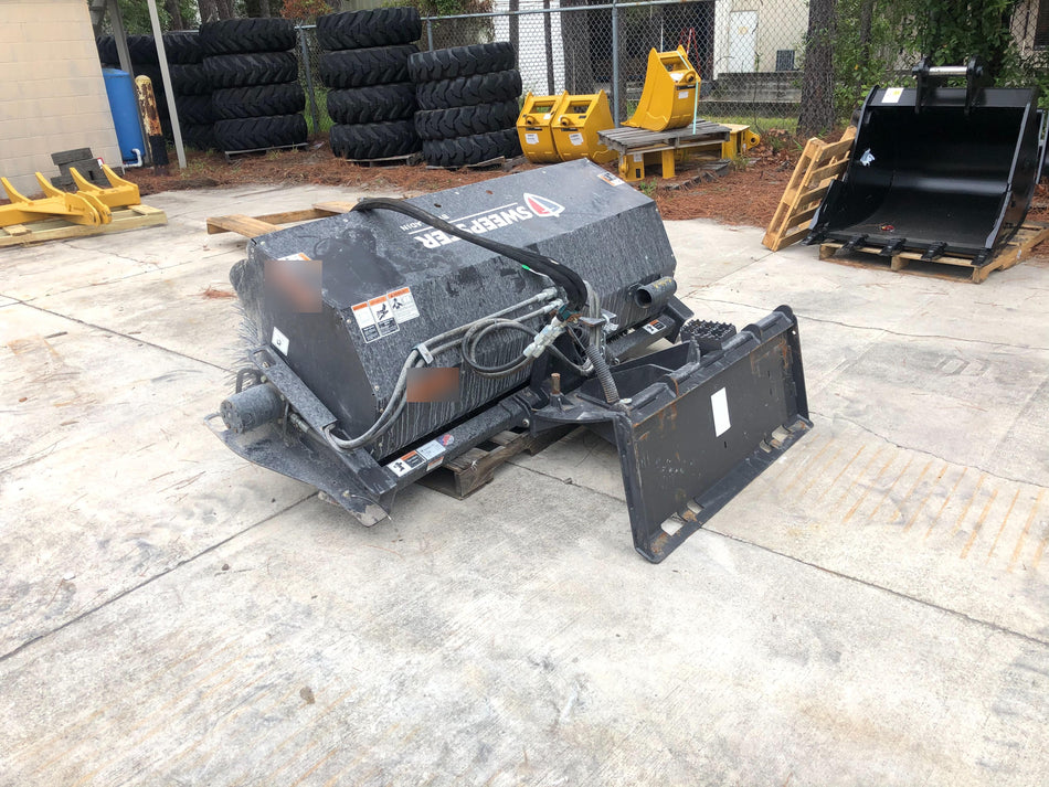 2019 PALADIN Sweepster SB72