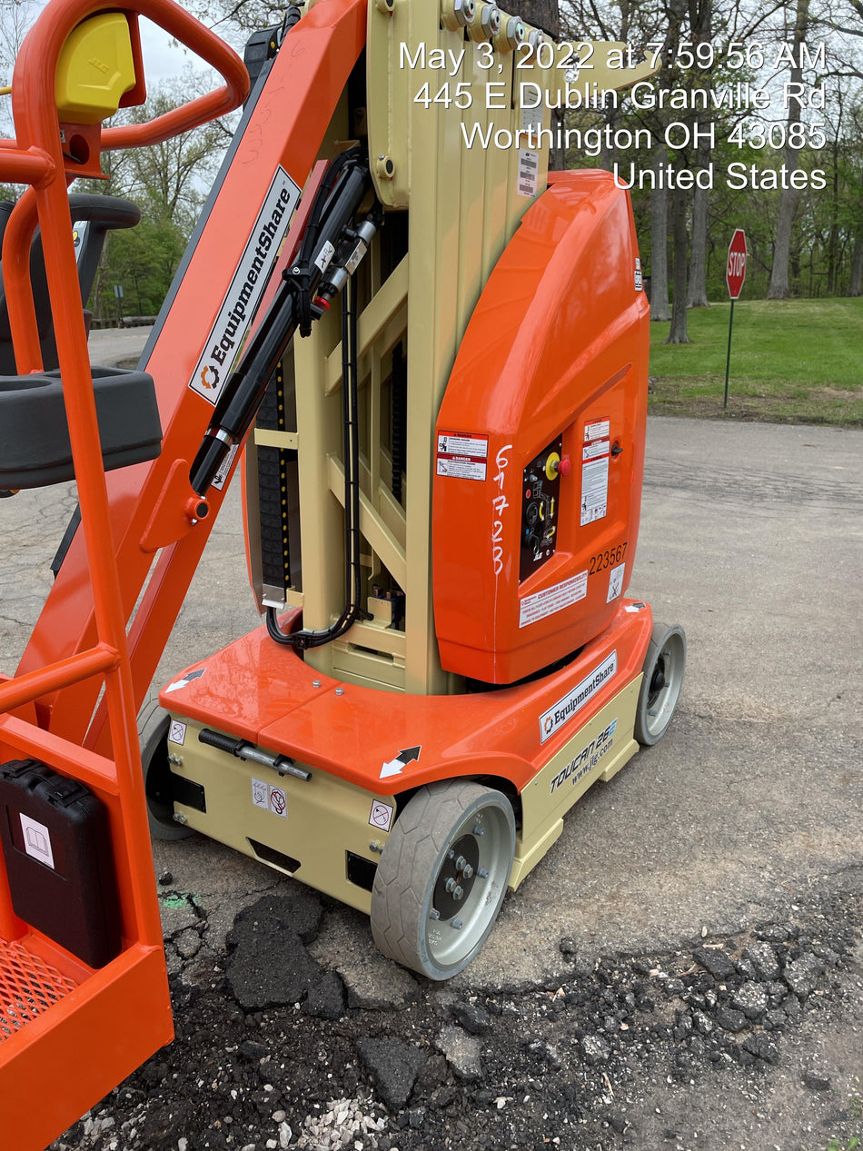2022 JLG 26E