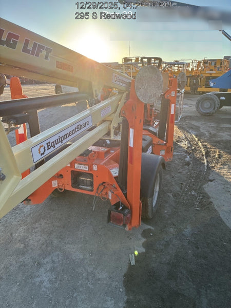 2022 JLG T350
