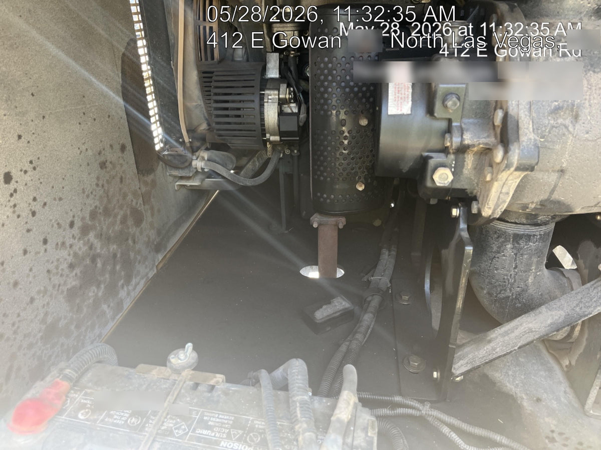 2022 Vac-Tron LP573XDT T4 Koehler Diesel Engine, 500 Gallon Debris Tank, x2 100 Gallon Water Tanks