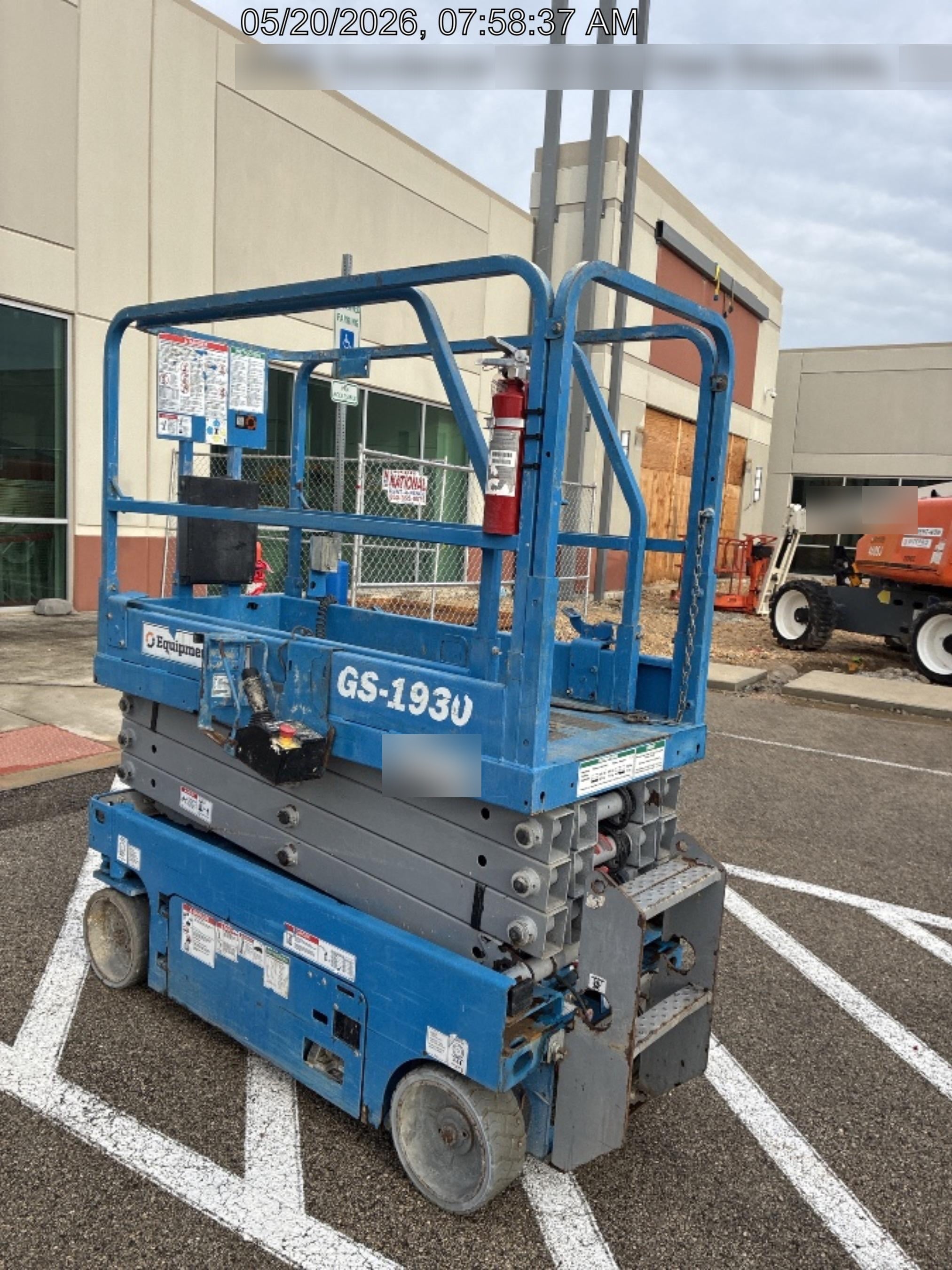 2019 Genie GS-1930 Fixed rails with chain Entry