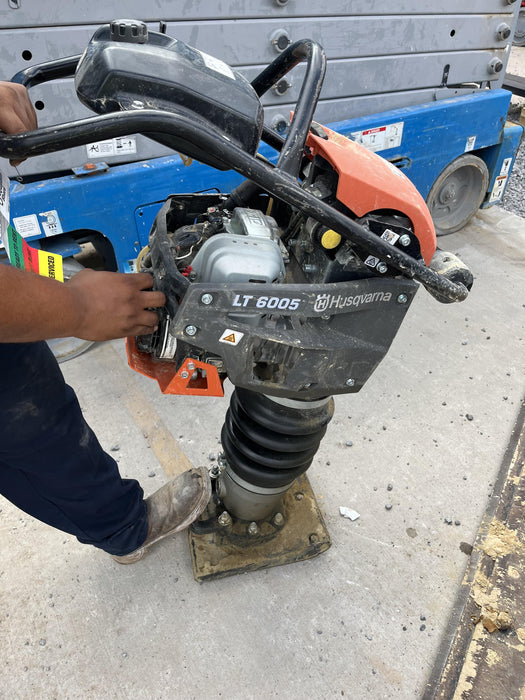 2024 HUSQVARNA LT6005