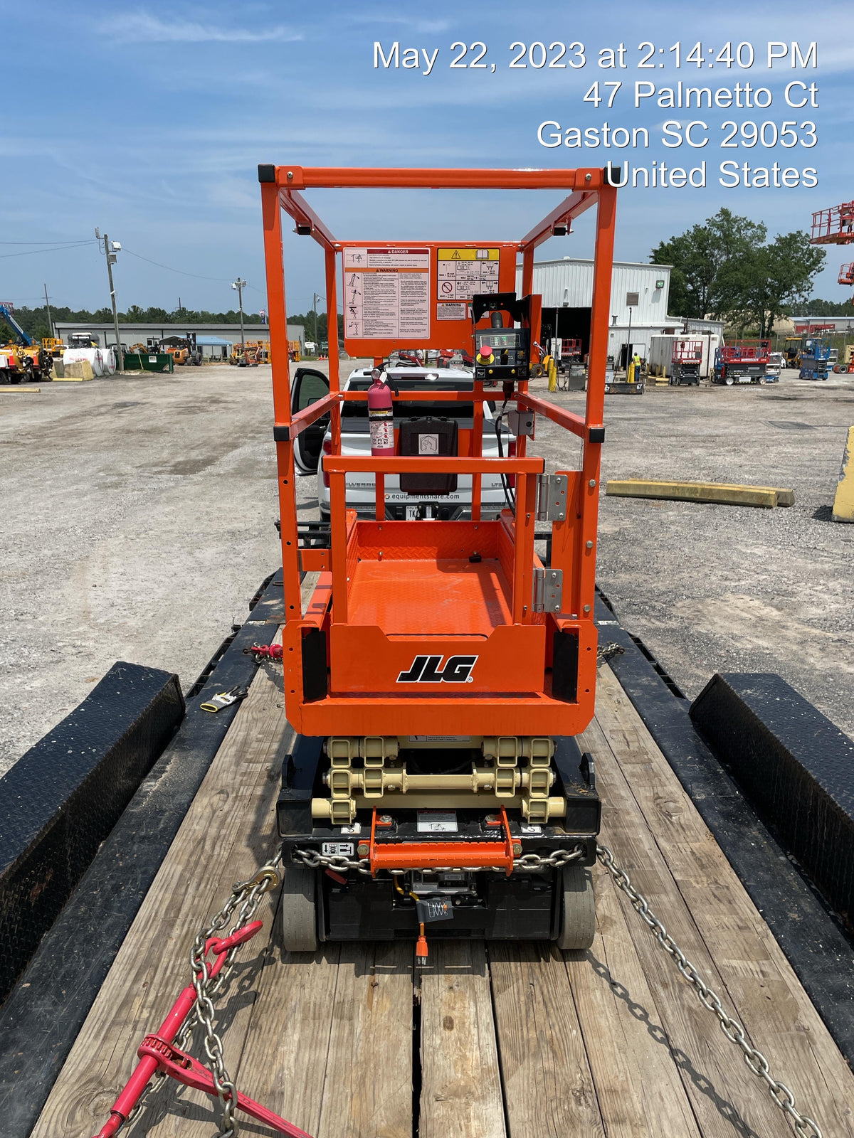 2022 JLG ES1330L