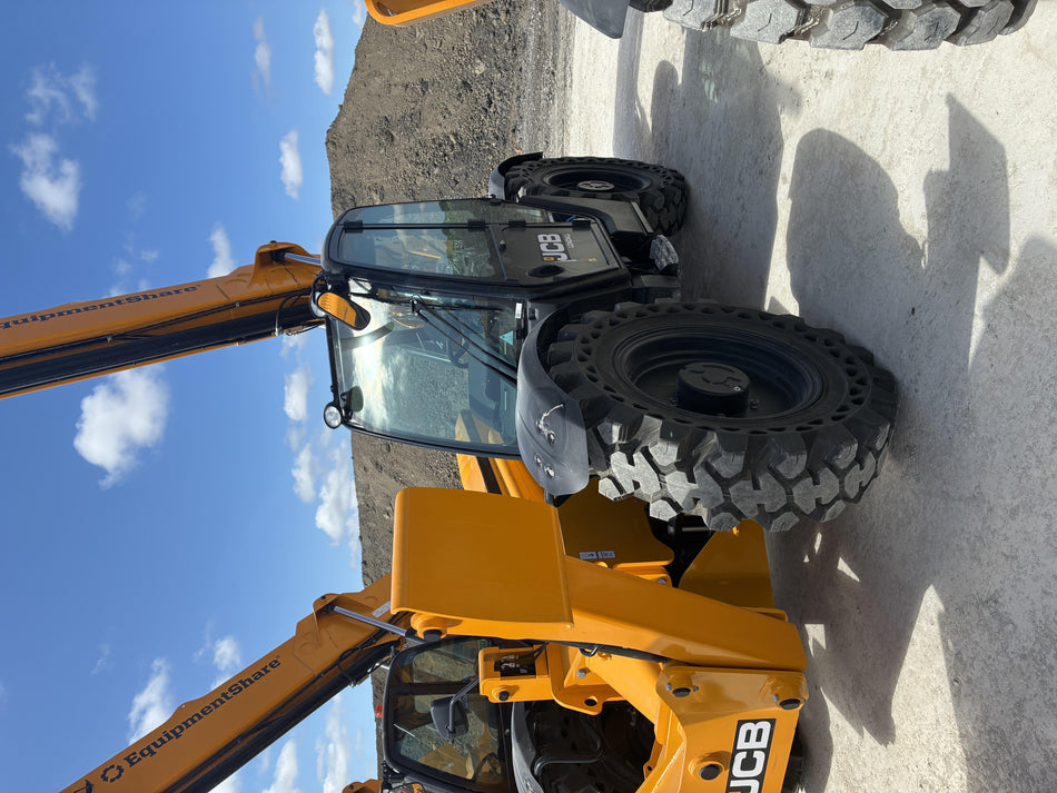 2026 JCB 514-56
