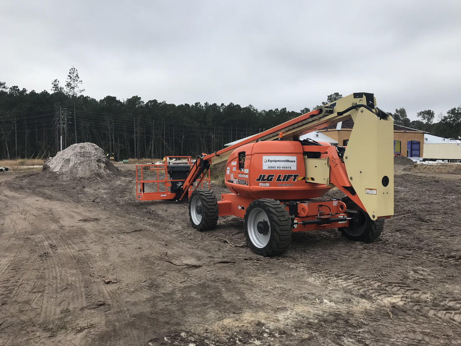 2019 JLG 600AJ