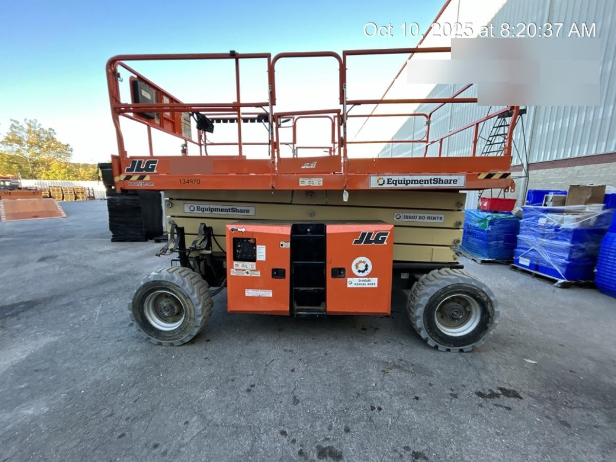 2021 JLG 430LRT