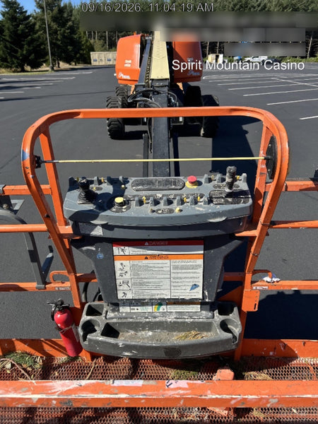 2023 JLG 660SJ