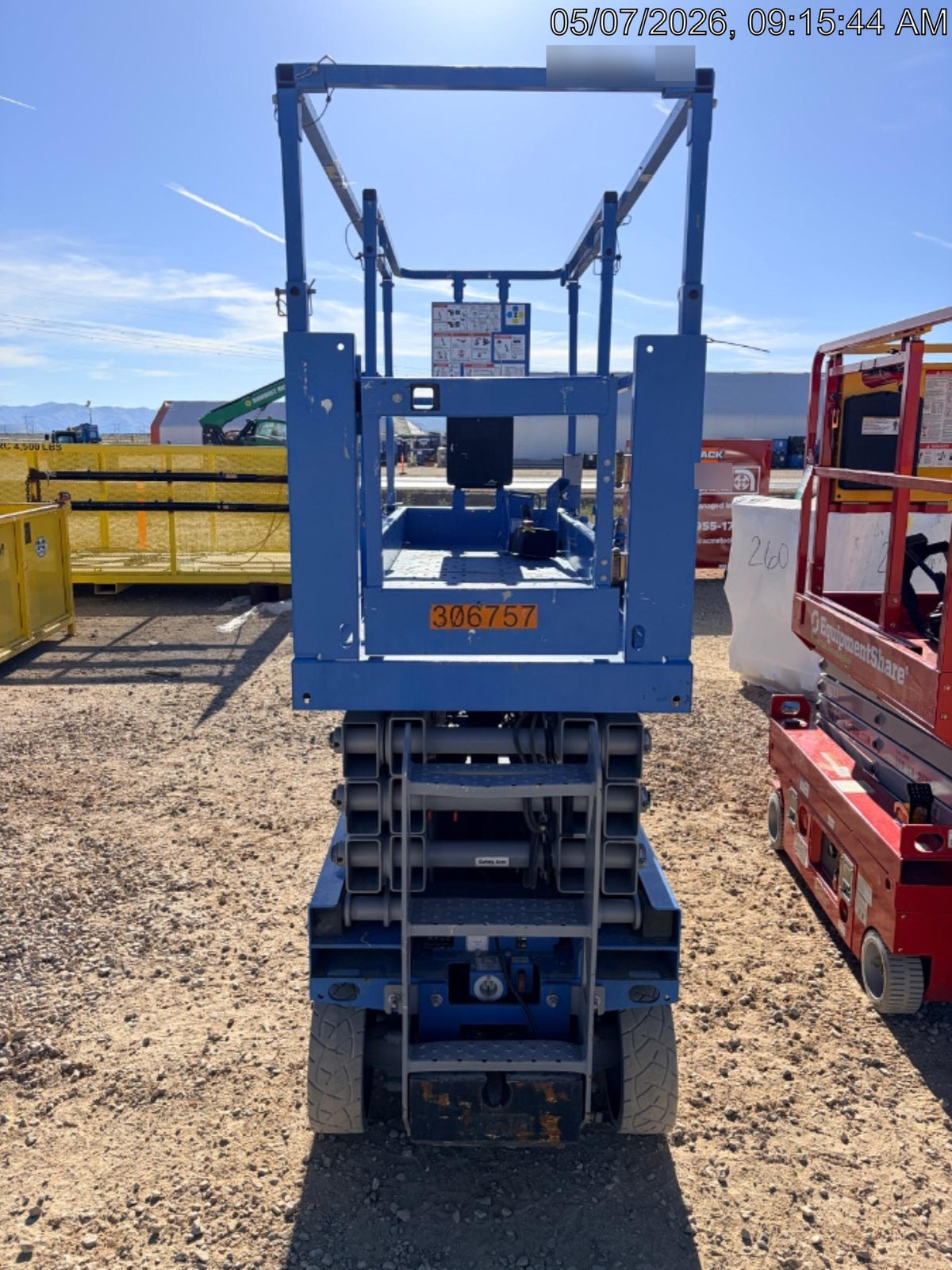2023 GENIE GS-2632