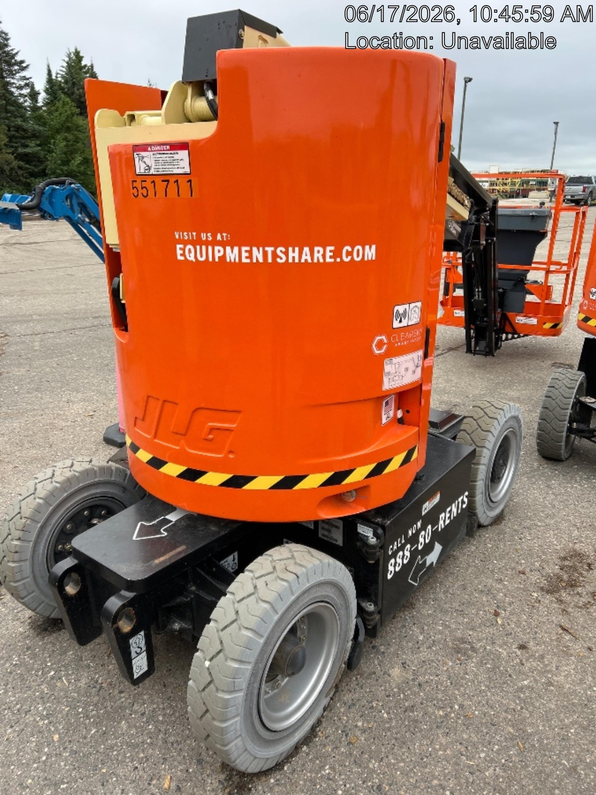 2025 JLG E300AJP