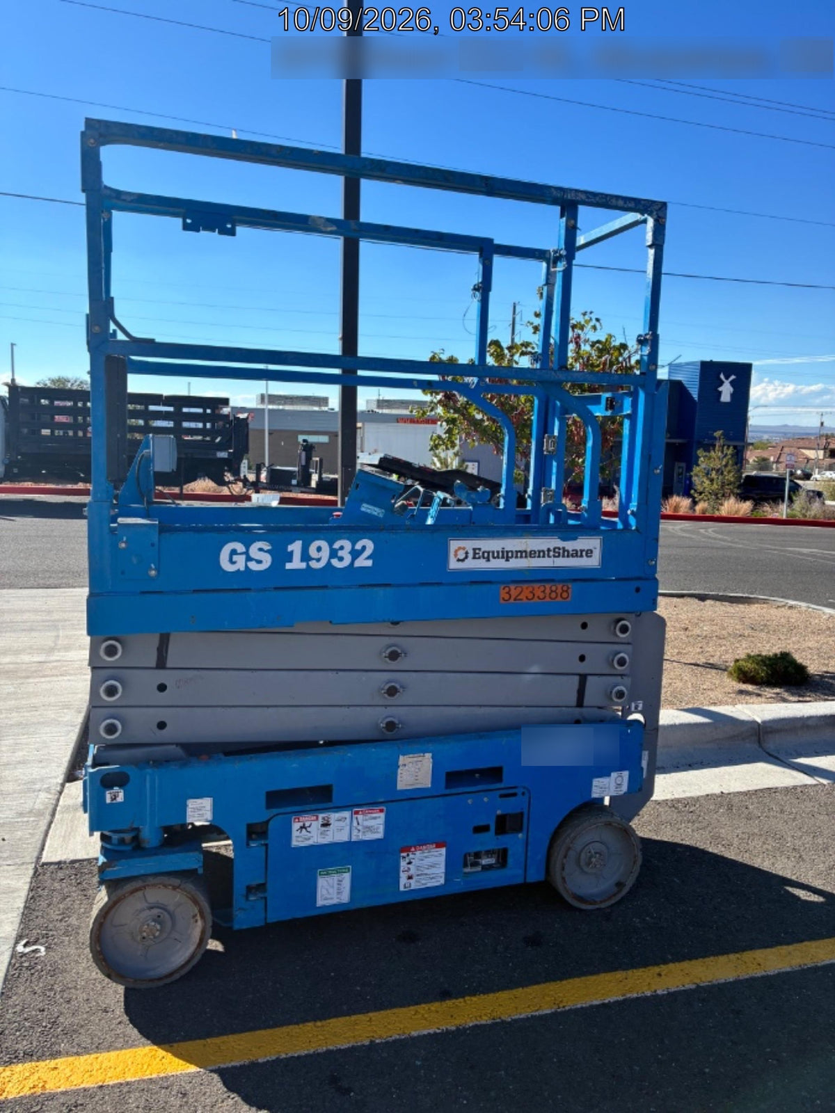 2023 GENIE GS-1932