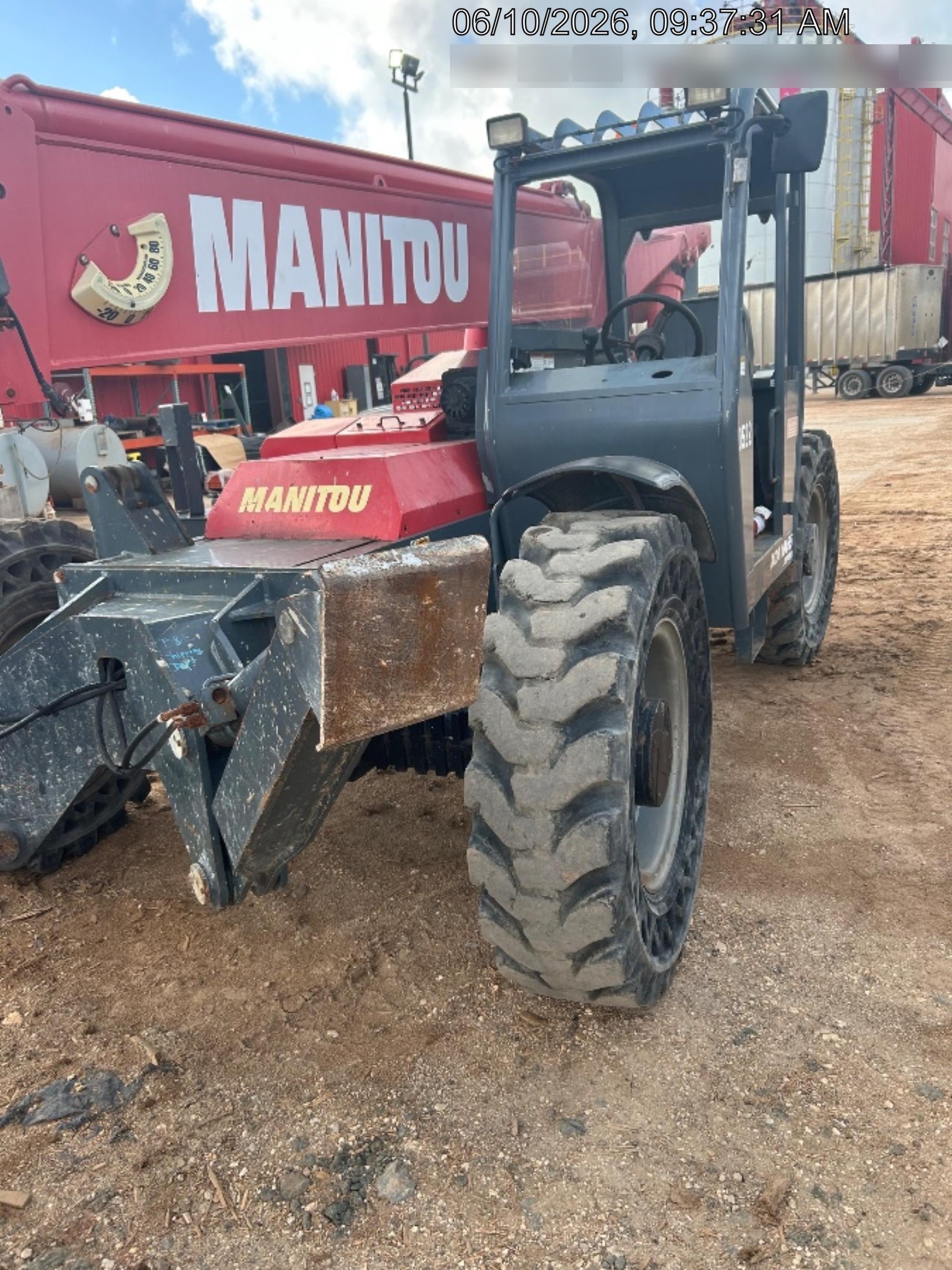 2018 Manitou MTA10055 Manitou MTA 10055 w/Cab/Heat/AC, Work Lights/Strobe, Aux Hyd, Solid Tires, Lift Hook, 66" Carriage, 60" Forks