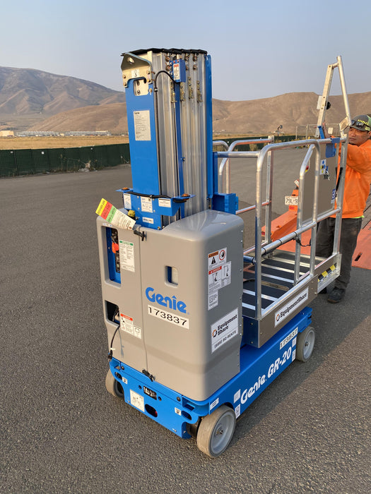 2021 GENIE GR-20