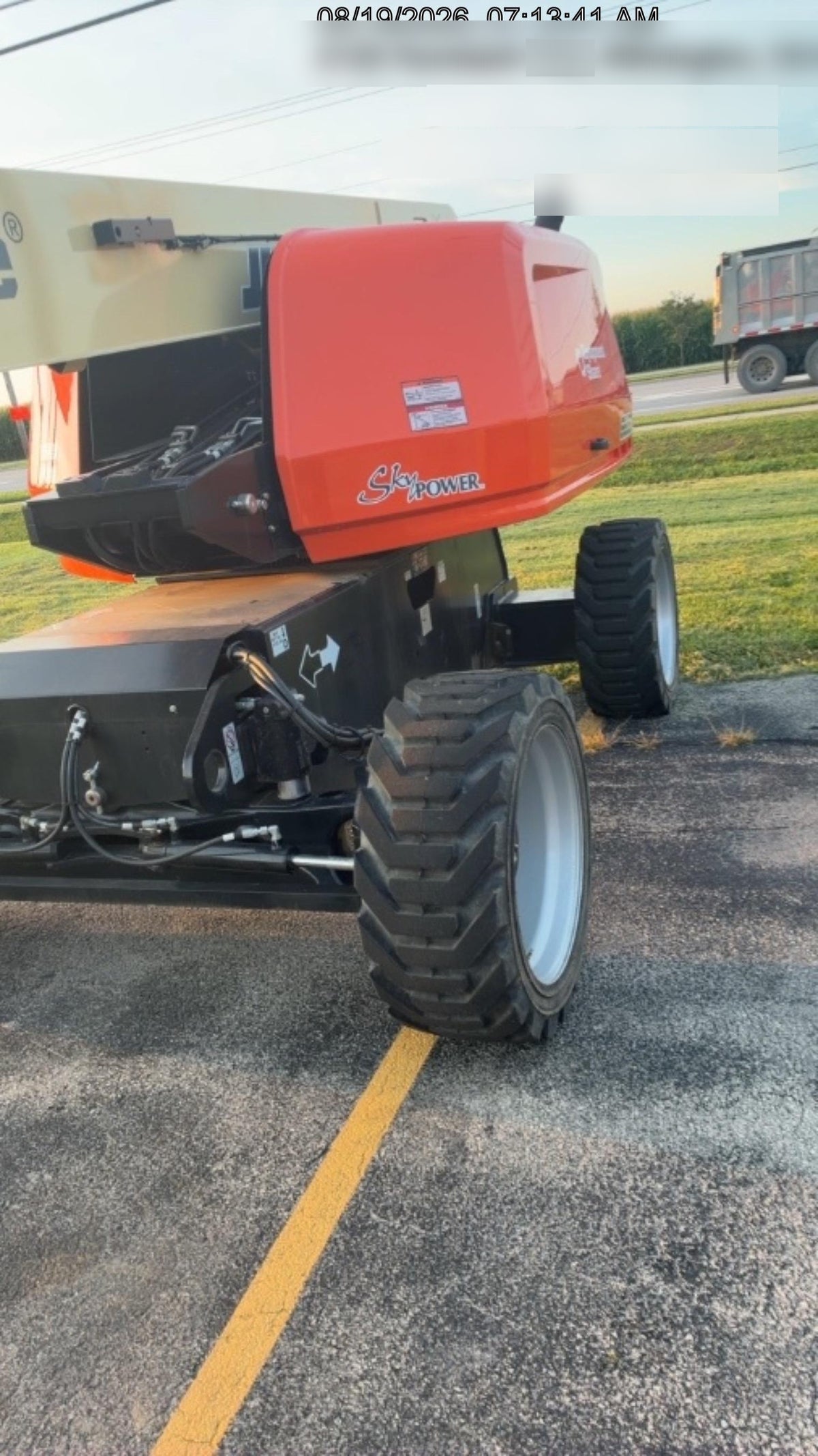 2025 JLG 660SJ