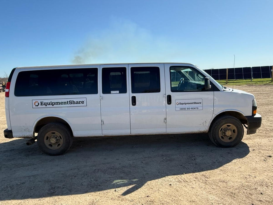2023 CHEVROLET Express Van - Rental