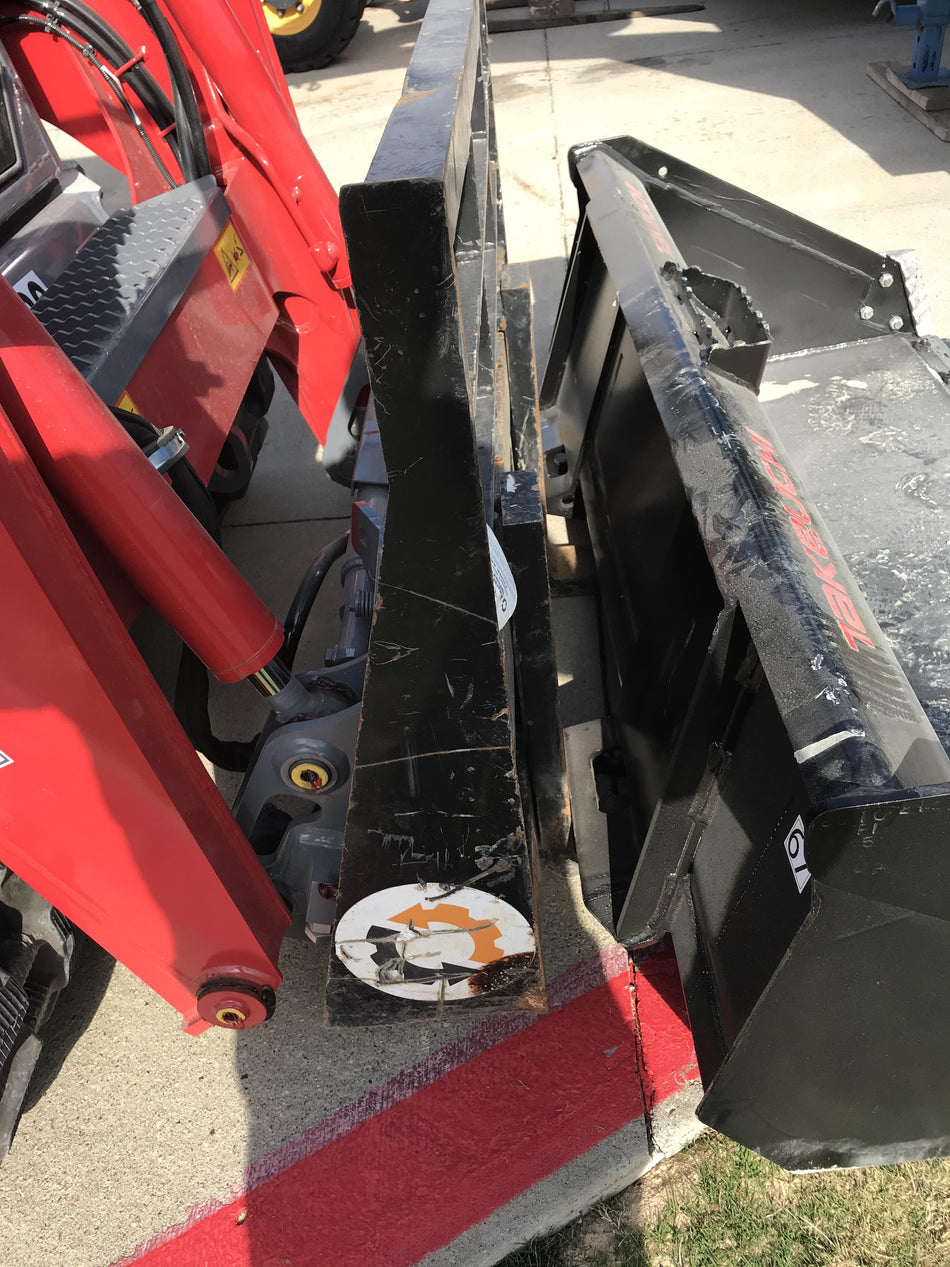2021 TAKEUCHI TL6CR