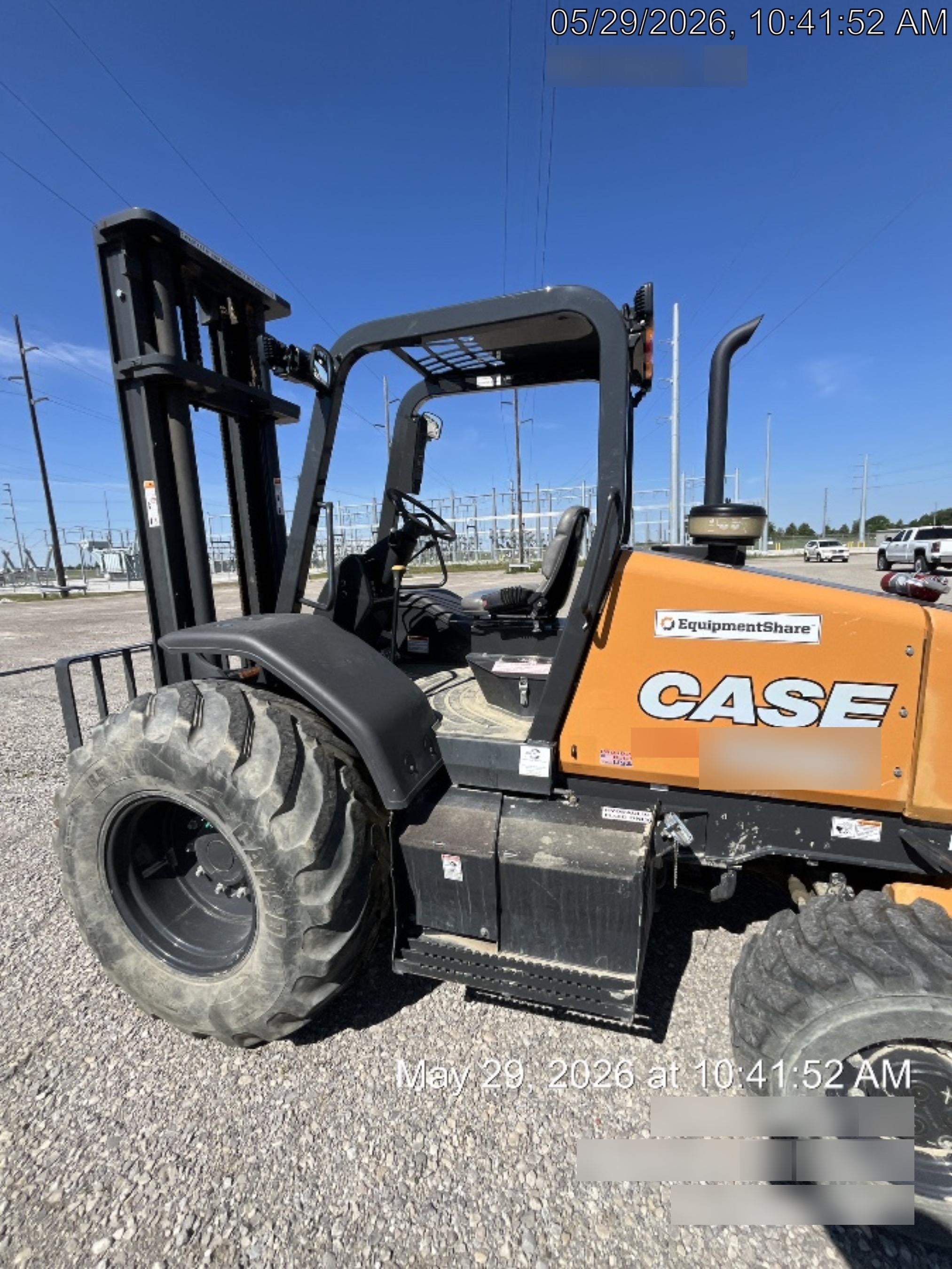 2023 CASE 588H