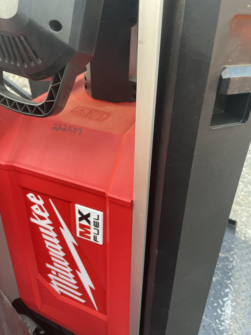 2022 MILWAUKEE MXF041-1XC