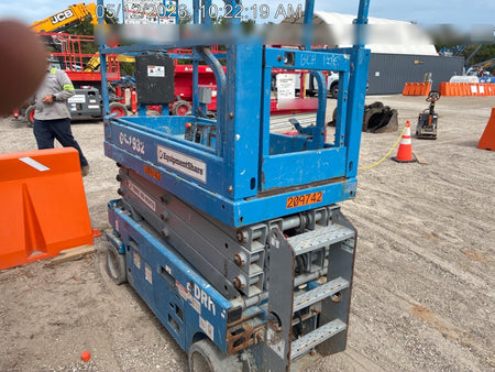 2021 GENIE GS-1932