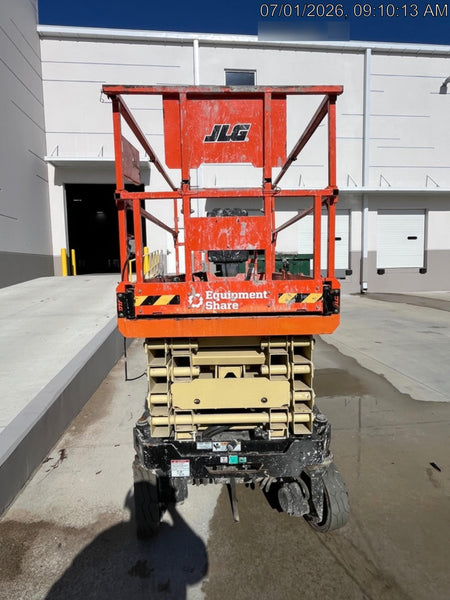 2022 JLG ES3246
