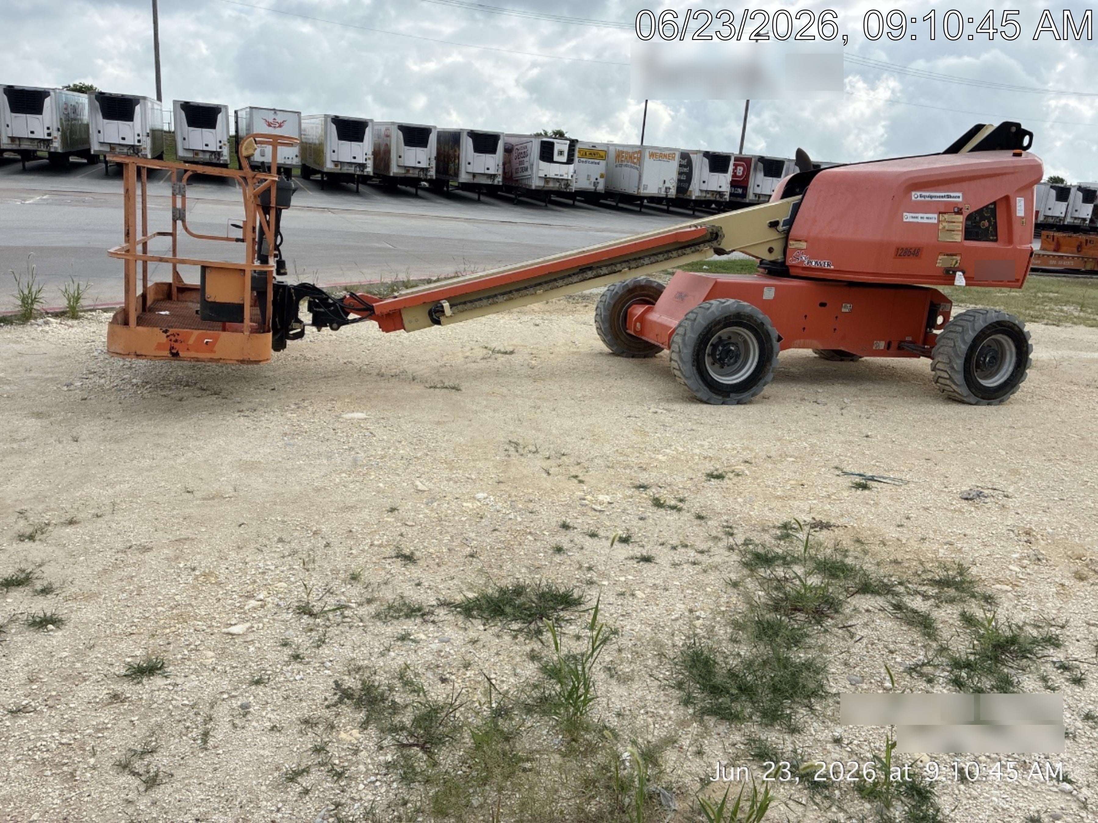2021 JLG 400S