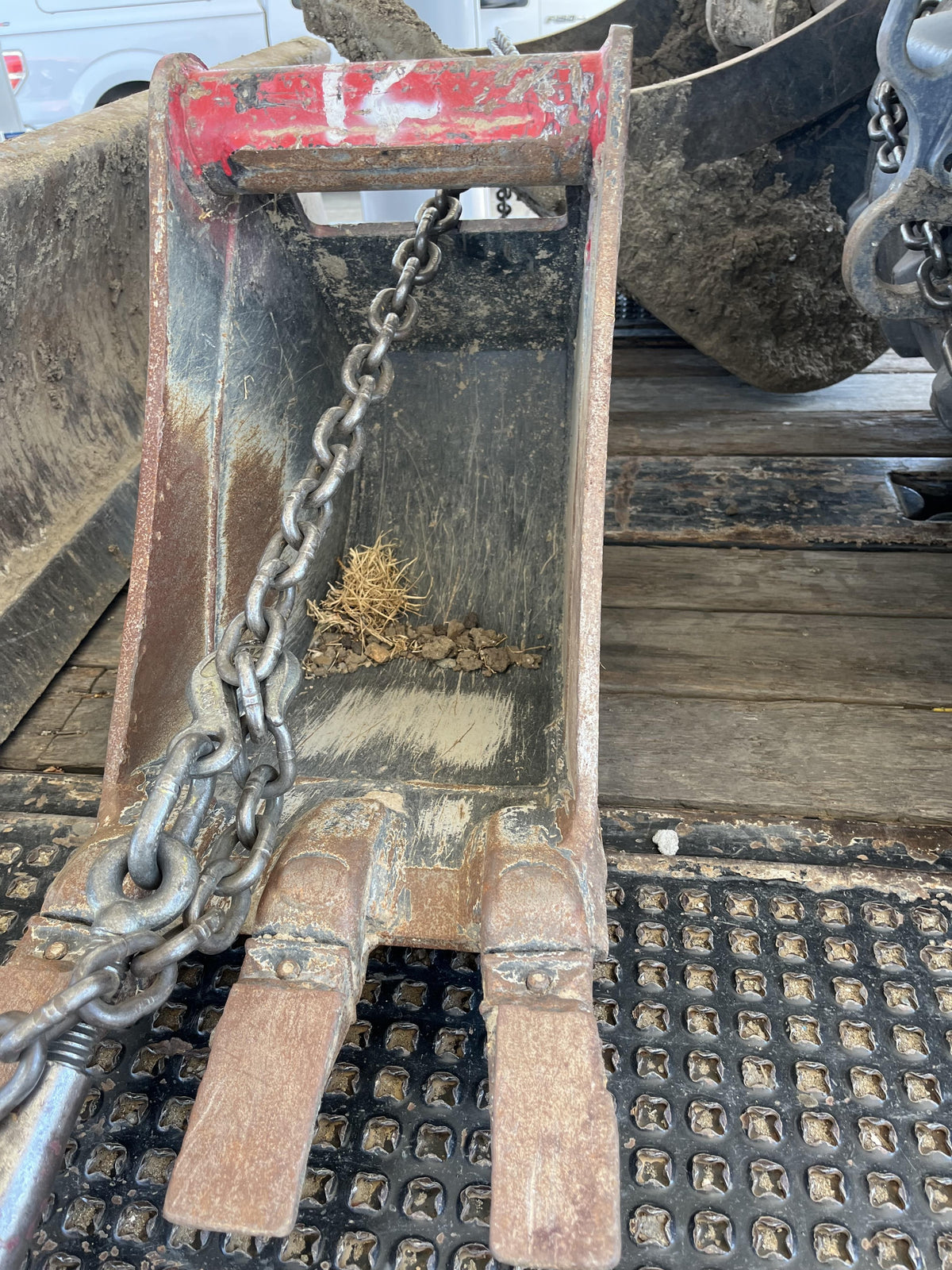 2023 SOLESBEE 12" Bucket - Solesbee