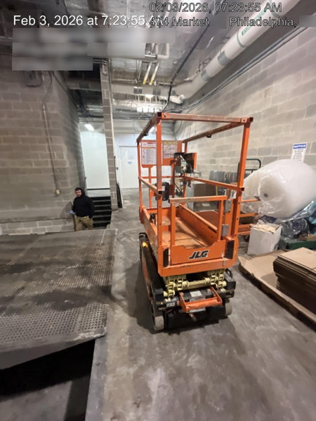 2022 JLG ES1330L
