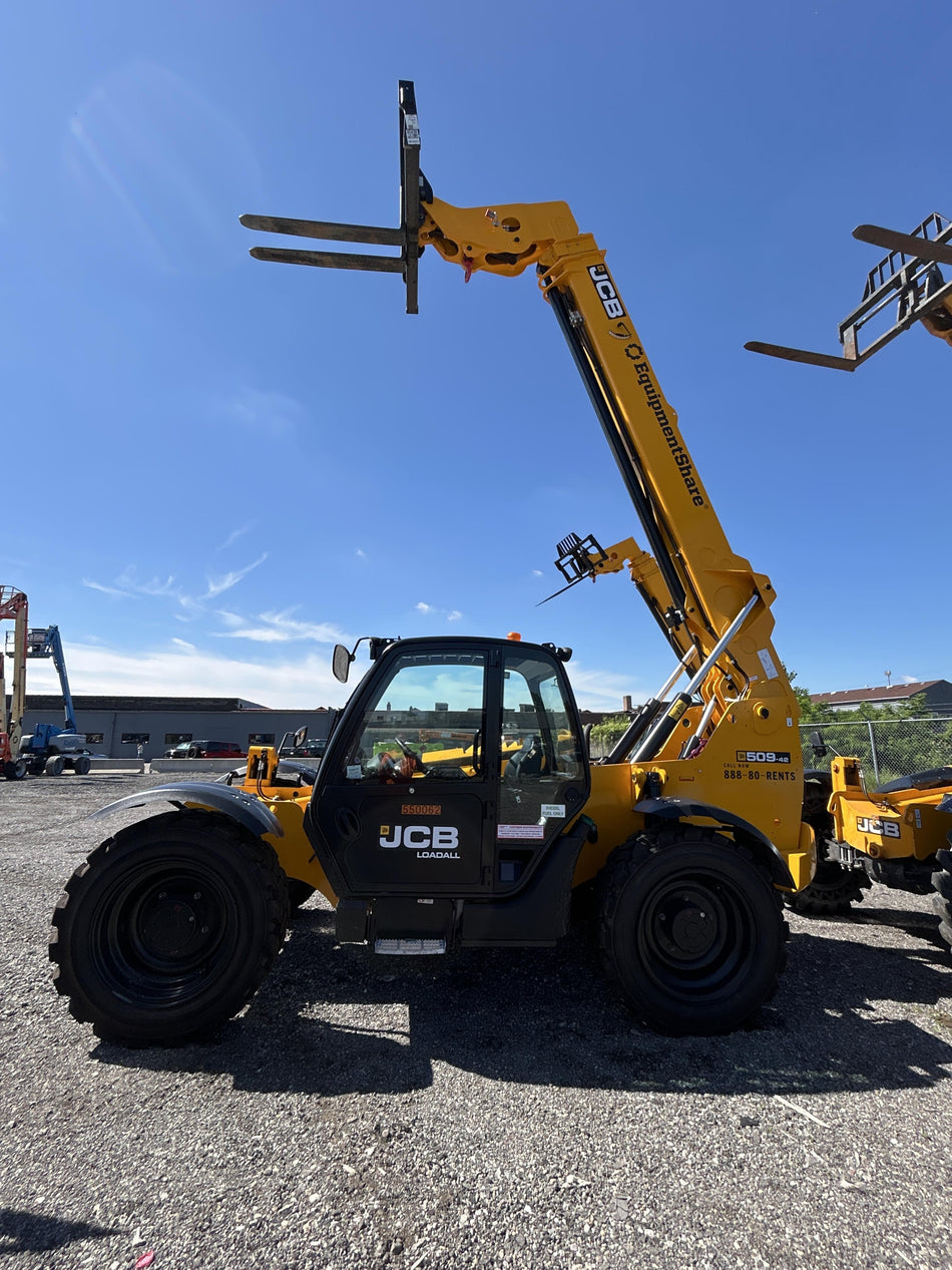 2025 JCB 509-42